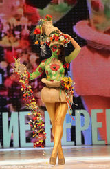 组图：俄罗斯人体彩绘大赛 裸模身姿妖娆