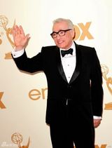 组图：艾美奖红毯 导演马丁-斯科塞斯笑脸盈盈
