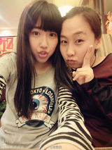 组图：人大“女神”登主页走红 海量私房照曝光