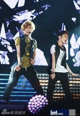 组图：众韩星开唱 EXO-K霸气T-ara性感