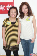 组图：刘心悠当戒烟大使 Regen无惧陈法拉