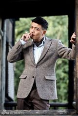 组图：《滚滚红尘》曝新照 四主演情感纠葛扑朔