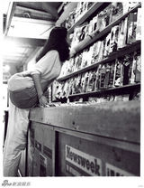 组图：翁虹罕见老照片见证逆生长不老容颜