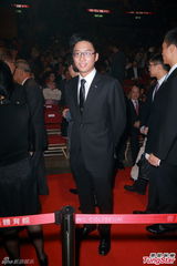 香港办文艺晚会庆国庆 霍震霆称不办百日宴(图)