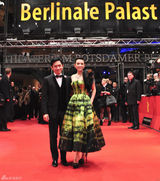 高清组图：章子怡盎然春装再现柏林