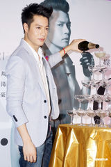 组图：周汤豪新碟挑战创作 欲送母亲Lady Gaga门票