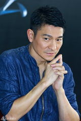 组图：《富春》首映 刘德华好色林志玲回应光头