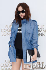 组图：少女时代徐贤Clara等助阵时尚活动