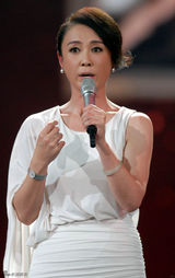 组图：《欢乐英雄》2011最后一季明星荟萃翻唱升级