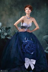 组图：金巧巧首进“水墨画” 绝美写真宛如仙子