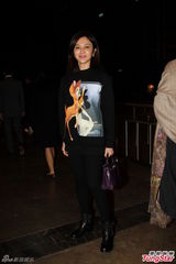 组图：刘嘉玲关之琳朝圣拉丁歌王 梁咏琪捧场