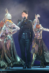 组图：黎明香港演唱会曾荫权捧场许志安任嘉宾