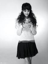 组图：海陆冷色写真烟熏出镜显叛逆