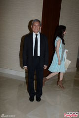 组图：杨采妮大婚 梁咏琪李心洁携夫出席