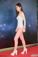 组图：港姐选拔二轮佳丽彩妆亮相变白富美