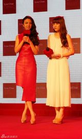 组图：汤唯悦悦再度重逢 彼此分享保养秘笈