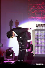 幻灯图：张智霖开音乐会 张继聪刘心悠友情助阵