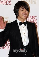 幻灯图集：09MBC演技大奖颁奖礼 高贤贞喜获大奖