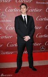 高清组图：好莱坞明星云集棕榈泉 波特曼亚当斯比美