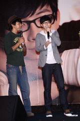 组图：胡夏趁胜追击推新辑 戴爱玲为其发片站台