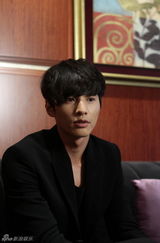 高清组图：对话“特工”元斌 想登长城赞对戏小演员