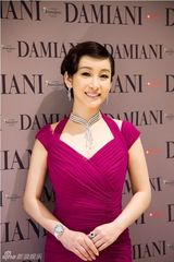 组图：秦海璐受青睐闪耀亮相米兰