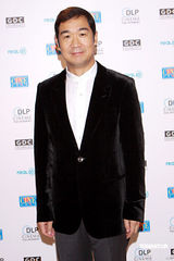 高清：周迅着晚装优雅出镜 首度回应怀孕传言