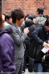 幻灯图集：木村拓哉上海拍戏 林志玲一闪而过