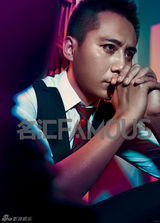 组图：刘烨杂志封面大片中西结合 展现儒雅熟男魅力