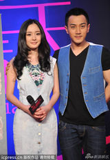 组图：杨幂刘恺威公布婚讯 曾在多场合秀恩爱