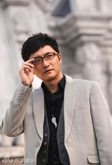 组图：涂松岩示范商务男装帅气穿搭