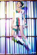 高清组图：足球宝贝金美辛性感照怀念葡萄牙队C罗