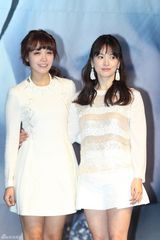 高清组图：宋慧乔透视装宣传新剧 赵仁成帅气