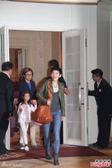 组图：曾志伟60寿宴包场迪士尼引游客不满