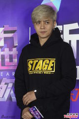 组图：罗志祥自曝爱买女装 调侃自己比较娘