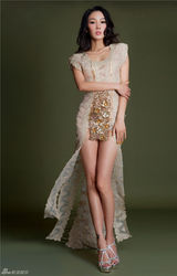 组图：阿筎那曝性感写真 透视装展S曲线