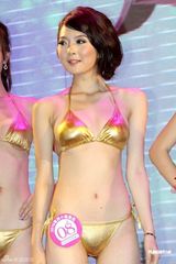 组图：亚姐决赛现场玉腿酥胸 艺术生扎堆汤加丽助阵 