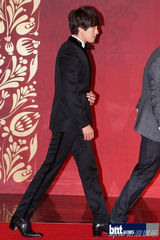 组图：《2012SBS演技大赏》孙贤株夺魁