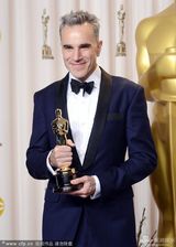 组图：丹尼尔-戴-刘易斯与梅丽尔-斯特里普合影