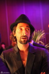 高清：杰西卡-帕克和奥斯卡影帝布罗迪捧场《武侠》