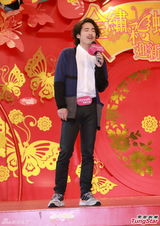 组图：林子祥曝儿子林德信桃花多 否认有准儿媳