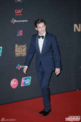 高清：EXO少时BB等亮相MAMA红毯 郭富城助阵