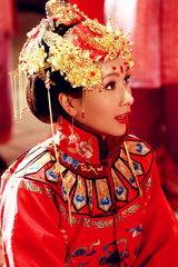 组图：《江山风雨几多情》杨恭如大婚照曝光