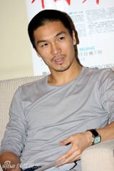 幻灯：阿库汉姆舞团重返北京 《相聚》巡演全球谢幕