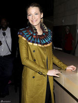 高清组图：布莱克-弗莱利街拍LOOK潮装现身纽约