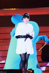 高清图：东方卫视跨年火热上演 郭富城展舞王风范