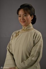 组图：《大宅门》何晴定妆照曝光 展古典风情