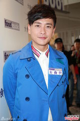 组图：黄宗泽否认夜会戚薇 钟嘉欣替男友开脱