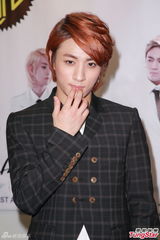 组图：韩国组合BeatWin来港 最想合作成龙草蜢