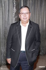 组图：周丽淇加盟大岳 林建岳否认舒淇离巢